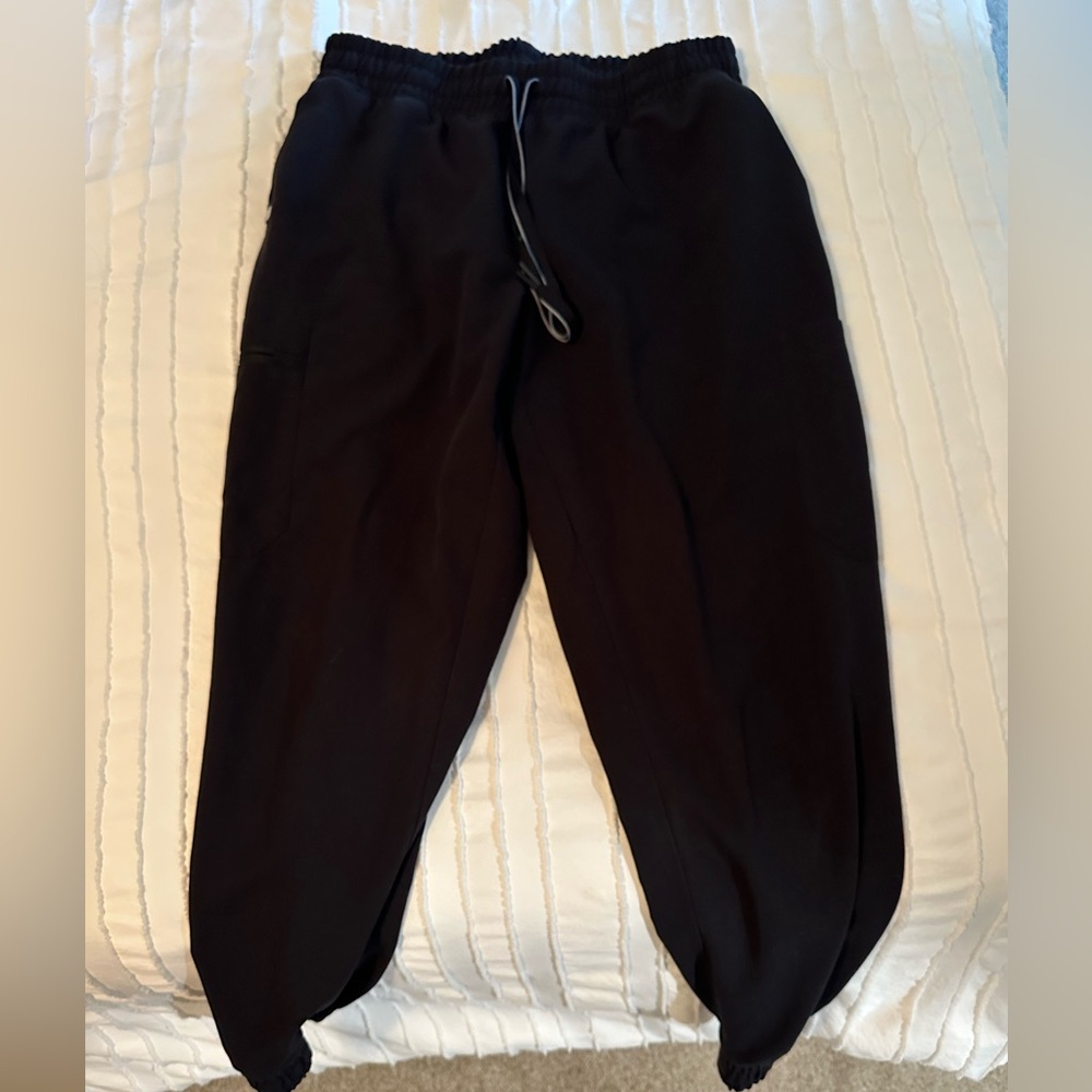 Jaanuu Women’s Medium Petite Black Jogger Scrub Pants